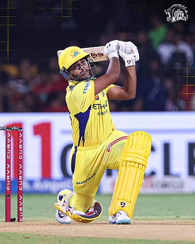 சென்னை சூப்பர் கிங்ஸ் ருத்ர தாண்டவம்!
