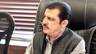 பாகிஸ்தானுக்கு எதிரான போரில் முன்வரிசையில் நிற்க அனுமதி கர்நாடக அமைச்சர் கோரிக்கை!