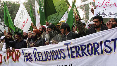 பாகிஸ்தான்: பயங்கரவாதிக்கு இறுதிச் சடங்கு நடத்த இஸ்லாமிய மதகுருக்கள் மறுப்பு!