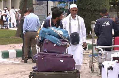 பஹல்காம் தாக்குதலுக்குப் பின் ஜம்முவிலிருந்து ஹஜ் யாத்திரை: 178 பயணிகள் புறப்பாடு!