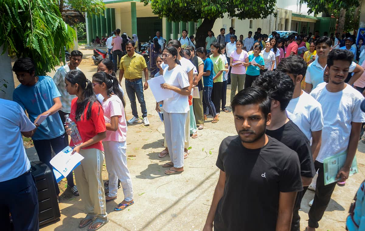 எஸ்என்யு நுழைவுத் தேர்வுக்கு விண்ணப்பித்திருப்போர் கவனத்துக்கு...