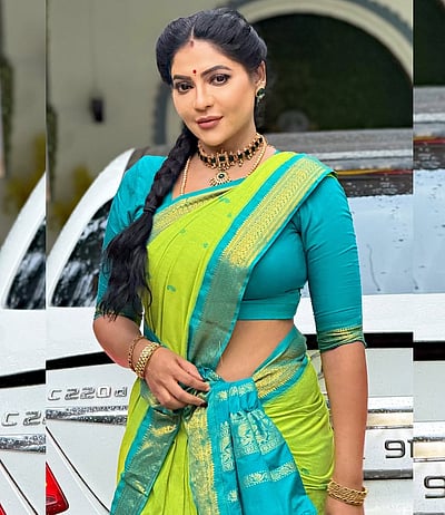 அன்பும் அமைதியும்... ரேஷ்மா பசுபுலேட்டி!