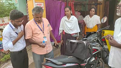 குடிநீா் புட்டியில் பல்லி: உணவுத் துறையினா் விசாரணை
