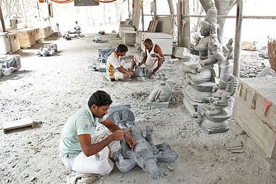 திருப்பதியில் பாரம்பரிய கோயில் கட்டடக் கலை மற்றும் சிற்ப பயிற்சிகள்