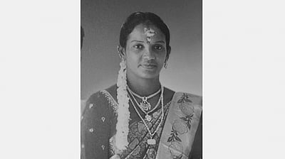 பட்டுக்கோட்டை அருகே பாஜக பெண் நிர்வாகி தலை துண்டித்து படுகொலை!