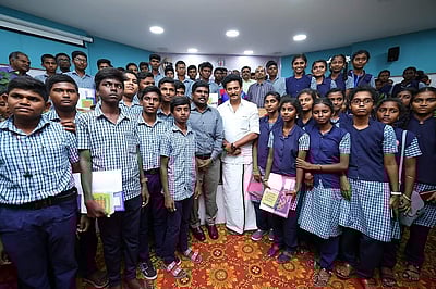 பிளஸ் 2: அரசுப் பள்ளி மாணவர்கள் 91.94% தேர்ச்சி! மற்ற பள்ளிகள்?