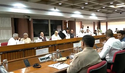 ஆபரேஷன் சிந்தூர்: அனைத்துக் கட்சிக் கூட்டம் தொடங்கியது!