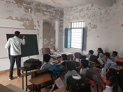 ஆபரேஷன் சிந்தூர்: பஞ்சாப்பில் 6 மாவட்டங்களின் பள்ளிகள் மூடல்! 
