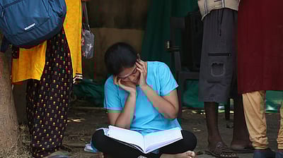 போர்ச் சூழல்: சிஏ தேர்வுகள் தேதி குறிப்பிடாமல் ஒத்திவைப்பு! 