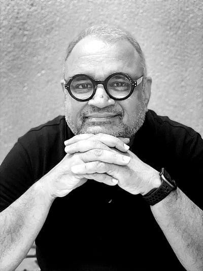 இசையும் காட்சியும் கவர்கின்றன.. 