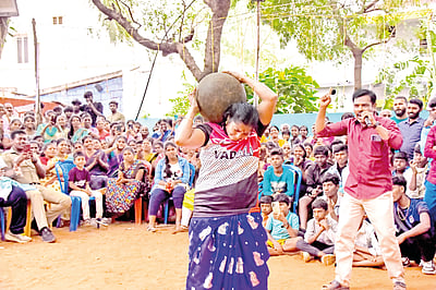 சாதனைப் பெண்கள்...