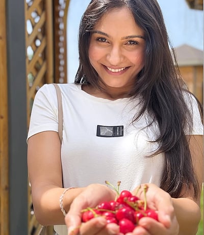 சாப்பிடுங்க ஃபிரண்ட்ஸ்... ஆண்ட்ரியா!