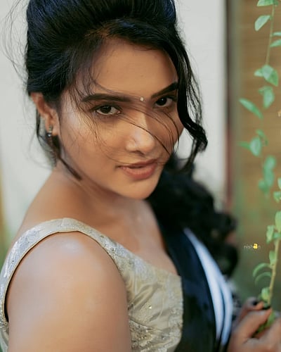 தேன்சிட்டு... திவ்யா துரைசாமி!