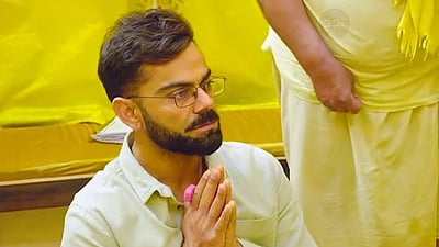 ஓய்வு அறிவிப்புக்குப் பிறகு பிரபல ஆன்மிக குருவை சந்தித்த விராட் கோலி!