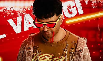 சர்ச்சையைக் கிளப்பிய சந்தானத்தின் புதிய பட பாடல்! 