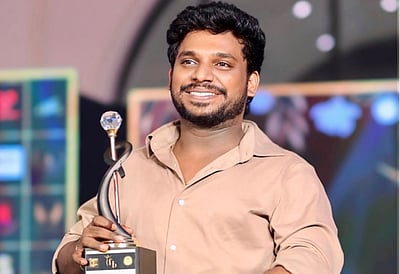 எந்தன் உலகம் நீயே... சின்ன திரை நடிகர் நாஞ்சில் விஜயன் உருக்கம்!