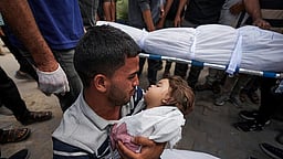 லெபனான் மீதான இஸ்ரேல் தாக்குதலின் பலி எண்ணிக்கை 773! 103 குழந்தைகள் கொலை!  