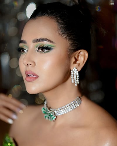 கட்டுடல்... தேஜஸ்வி பிரகாஷ்!