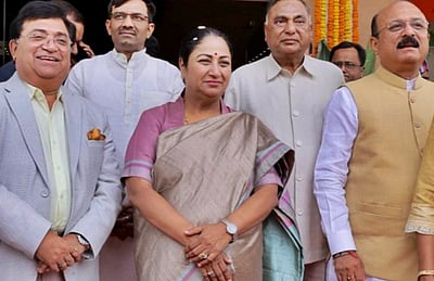 குழாய் மூலம் எரிவாயு திட்டம் இந்தாண்டுக்குள் முடிக்கப்படும்: ரேகா குப்தா