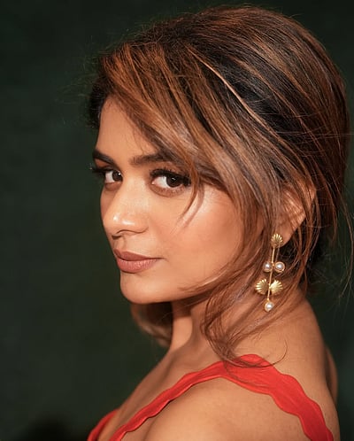 வெண்ணிலா... அதிதி சங்கர்!