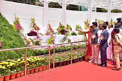 உதகை மலர்க் கண்காட்சியை தொடக்கிவைத்தார் முதல்வர்!