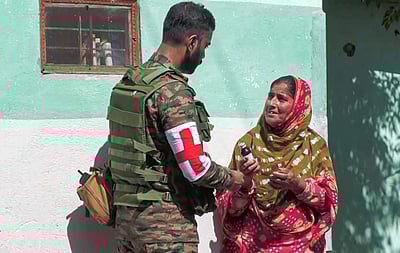 ஷெல் தாக்குதல்.. பூஞ்ச் மக்களுக்கு நிவாரண உதவிகள் வழங்கிய ராணுவம்!