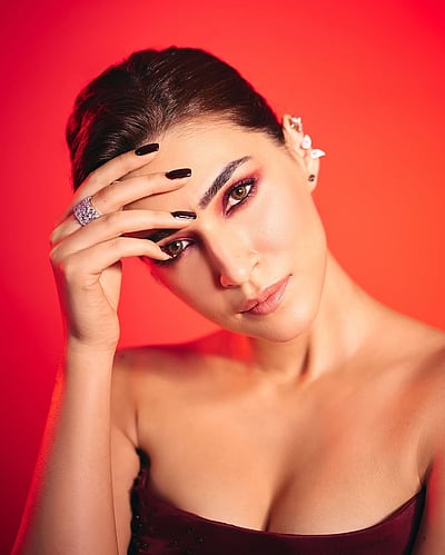 வெல்வெட்... க்ரித்தி சனோன்!