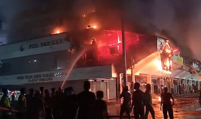 கோழிக்கோடு பேருந்து நிலைய கடையில் தீ விபத்து!