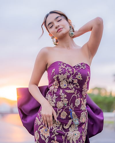 இவள் உலக அழகியே... அனுஷ்கா சென்!