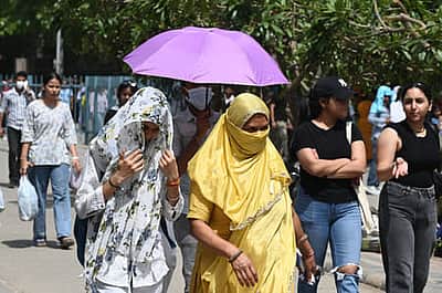 அடுத்த 4 நாள்களுக்கு வெளியே செல்ல வேண்டாம்.. வெய்யில் கொளுத்தும்!