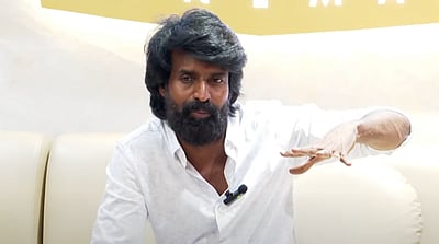 எனக்கு நிறைய வேலை இருக்கு... விஜய்யின் அரசியல் கேள்விக்கு சூரி பதில்!