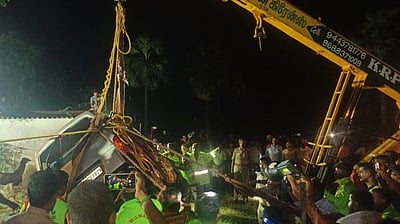 30 ஆண்டுகளுக்கு முன் 30 உயிர்கள்! சாலையோர சவக் கிணறுகளும்  அரசு சுற்றறிக்கைகளும்...