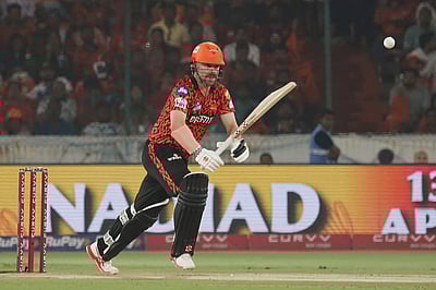 டிராவிஸ் ஹெட்டுக்கு கரோனா: ஹைதராபாத் அணிக்கு பின்னடைவு!