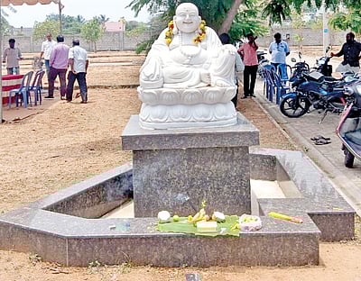 வந்துட்டாரு குபேரர்