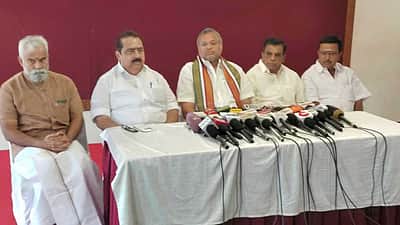 தேசியக் கட்சிகள் ஆதரவின்றி தமிழகத்தில் யாரும் ஆட்சி அமைக்க முடியாது: காா்த்தி சிதம்பரம்