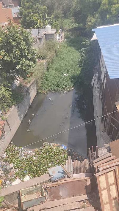 மழைநீா் வடிகால்கள் விரைந்து சீரமைக்கப்படுமா?