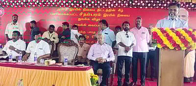 விழுப்புரம் - தஞ்சாவூா் இடையே இரு வழி ரயில் பாதை அமைக்க வேண்டும்! தொல். திருமாவளவன் எம்.பி.