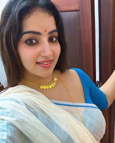 ஓ மணப்பெண்ணே... மாளவிகா மேனன்!