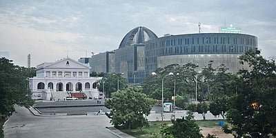 ஓமந்தூராா் அரசு மருத்துவமனைக்கு ரத்த பகுப்பு கருவி அளிப்பு