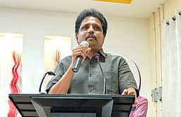 தலைமைத் தோ்தல் ஆணையா்
ஞானேஷ் குமாா் பதவி விலக வேண்டும்! - சு.வெங்கடேசன் எம்.பி.