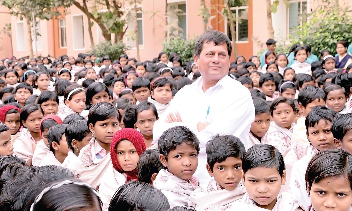 பத்து லட்சம் பேருக்கு உணவு...