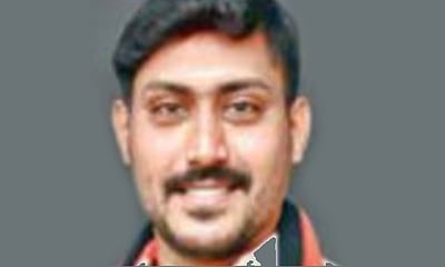 தோட்டாக்களுடன் துப்பாக்கிகள் வைத்திருந்ததாக திமுக நகர மன்ற உறுப்பினர் உள்பட இருவர் கைது!