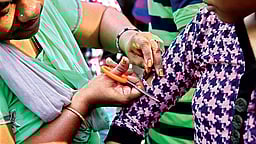 மே 3-இல் நீட் தோ்வு: தருமபுரியில் 9 மையங்களில் 4,800 போ் எழுதுகின்றனா்