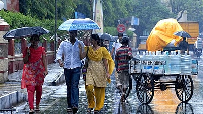 பருவ மழை முன்னெச்சரிக்கை: சுகாதாரக் கட்டமைப்புகளை தயாராக வைத்திருக்க அறிவுறுத்தல்