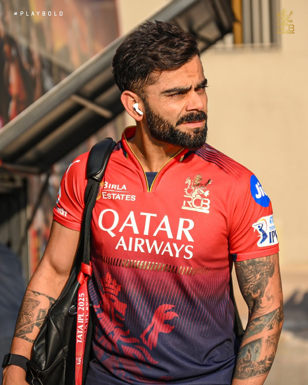 முதலிடம் பிடிக்கும் முனைப்பில் ஆர்சிபி!