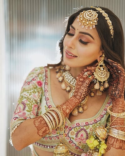 மூக்குத்தி முத்தழகு.. ருமா ஷர்மா!