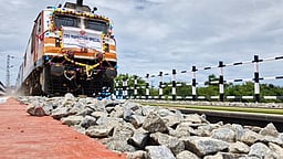 பட்டுக்கோட்டை - திருத்துறைப்பூண்டி அதிவேக மின்சார ரயில் சோதனை ஓட்டம்!