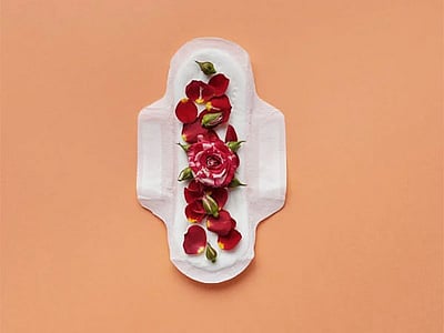 மாணவிகளுக்கு மாதவிடாய் விடுமுறை கோரி போராட்டம்!