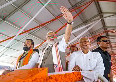 பயங்கரவாத ‘விஷப்பாம்பு’ மீண்டும் தலைதூக்கினால் நசுக்கப்படும்: பாகிஸ்தானுக்கு பிரதமா் மோடி எச்சரிக்கை