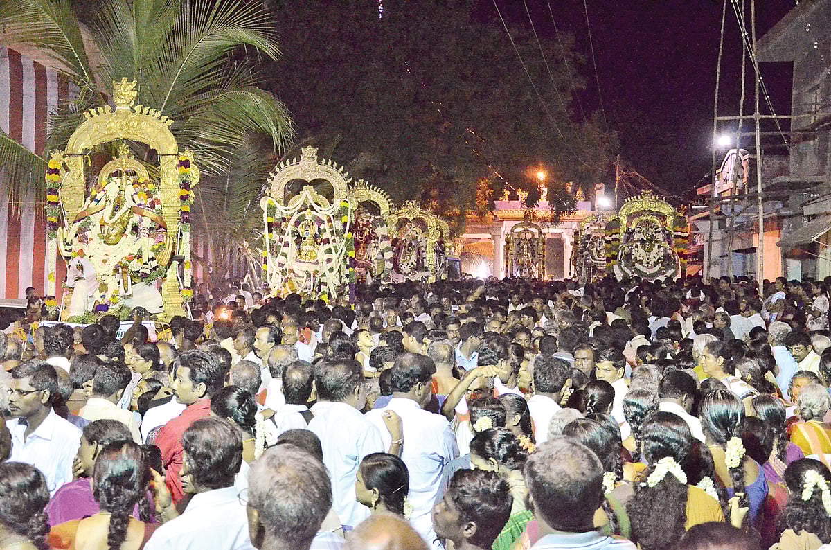 நம்மாழ்வாரின் நவகருட சேவை